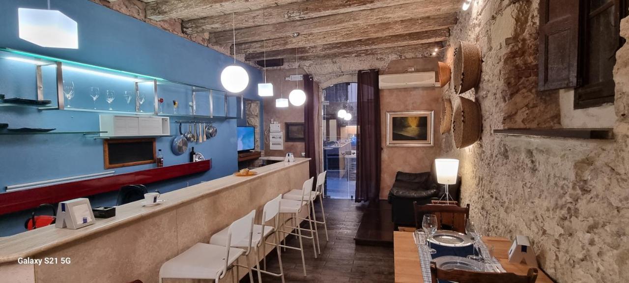 Loft Sant' Efisio Apartment Каляри Екстериор снимка