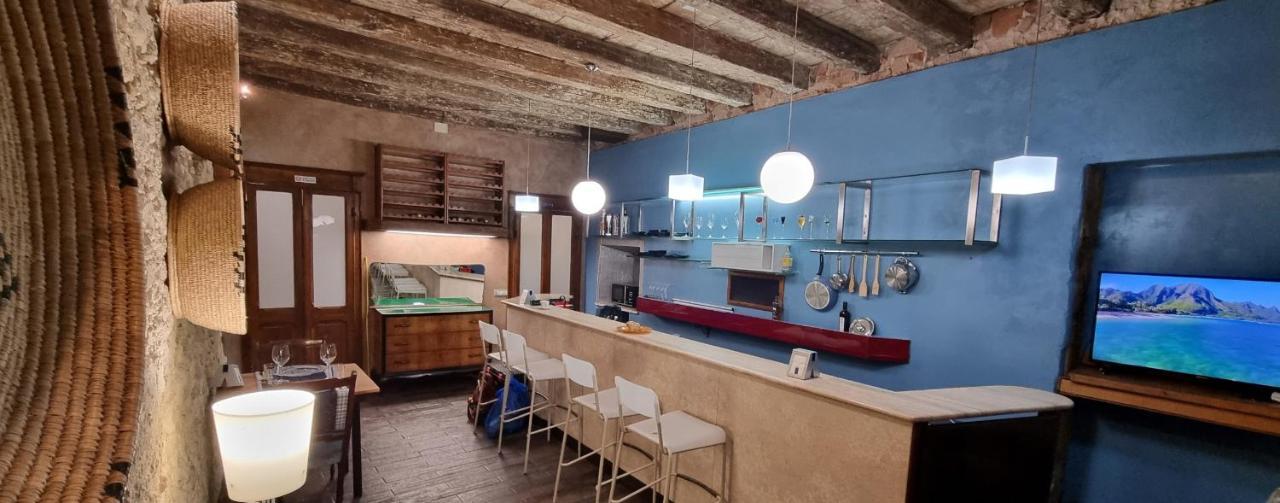 Loft Sant' Efisio Apartment Каляри Екстериор снимка